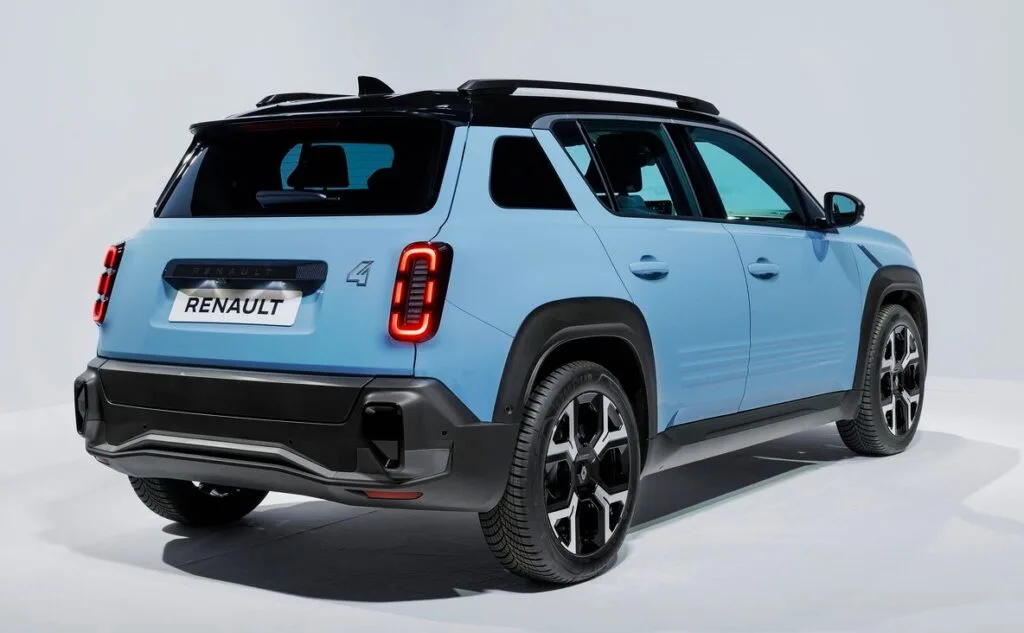 Renault_4_E-Tech_2026