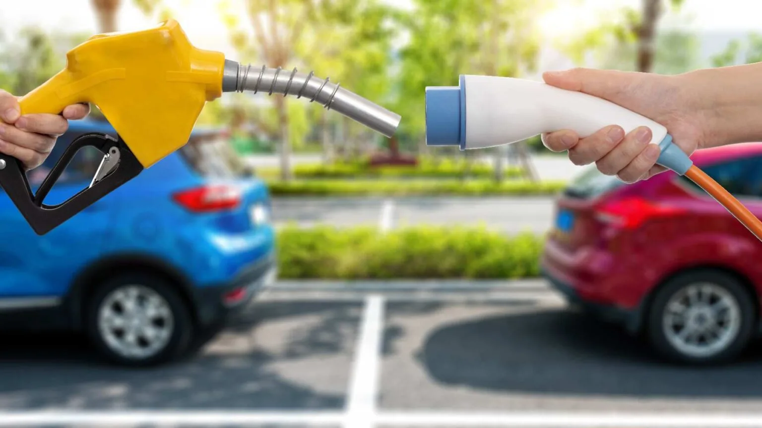 Auto eléctrico vs. auto a combustión: Quién contamina más? auto electrico o combustion