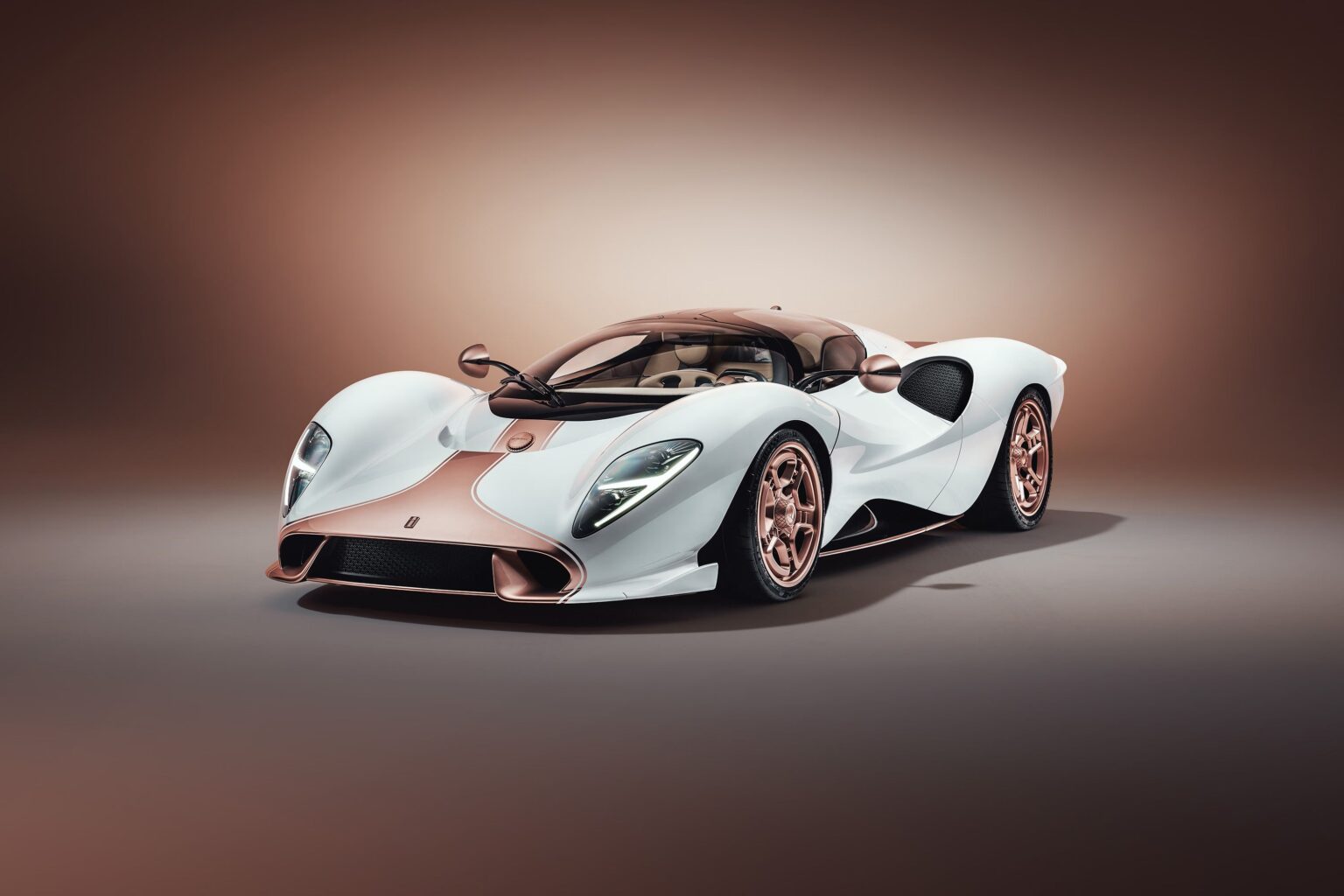 de tomaso p 72