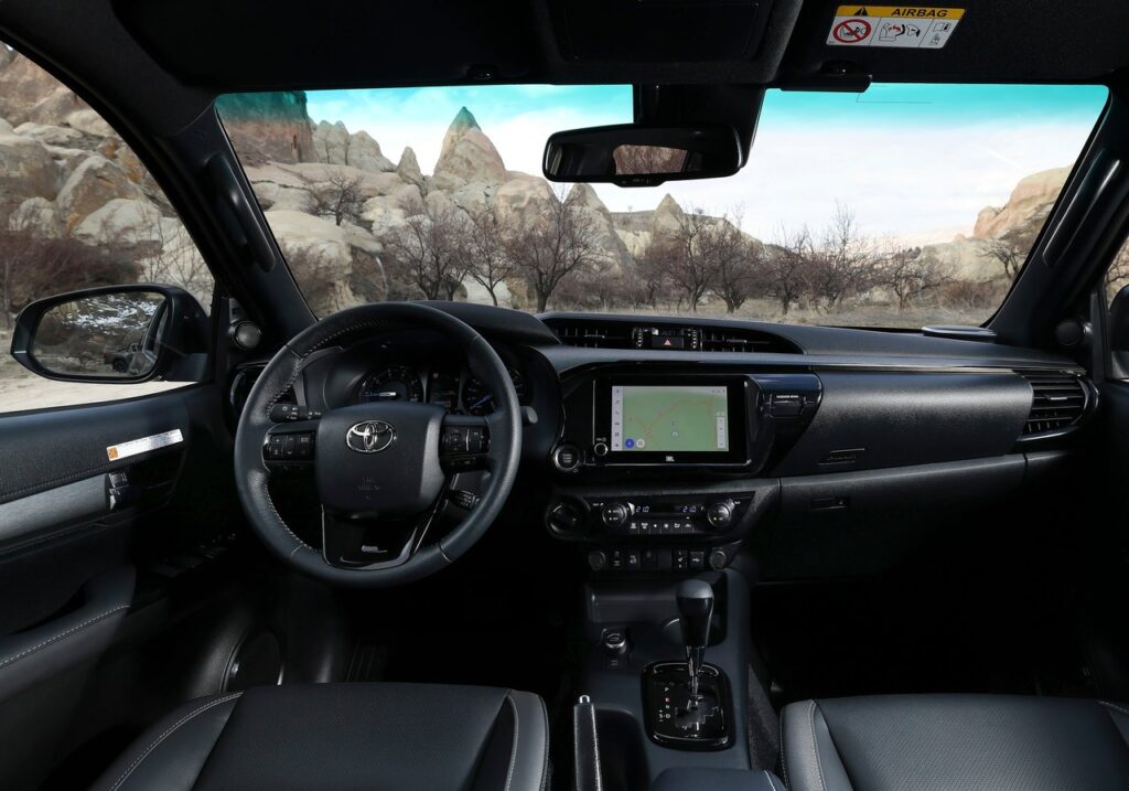 Toyota Hilux Hybrid 48V 2025