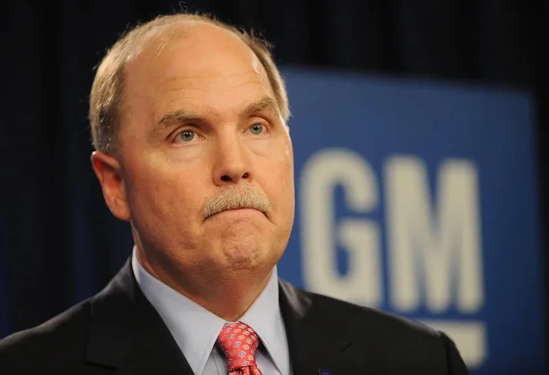 autos con defectos de fábrica switch GM Fritz Henderson