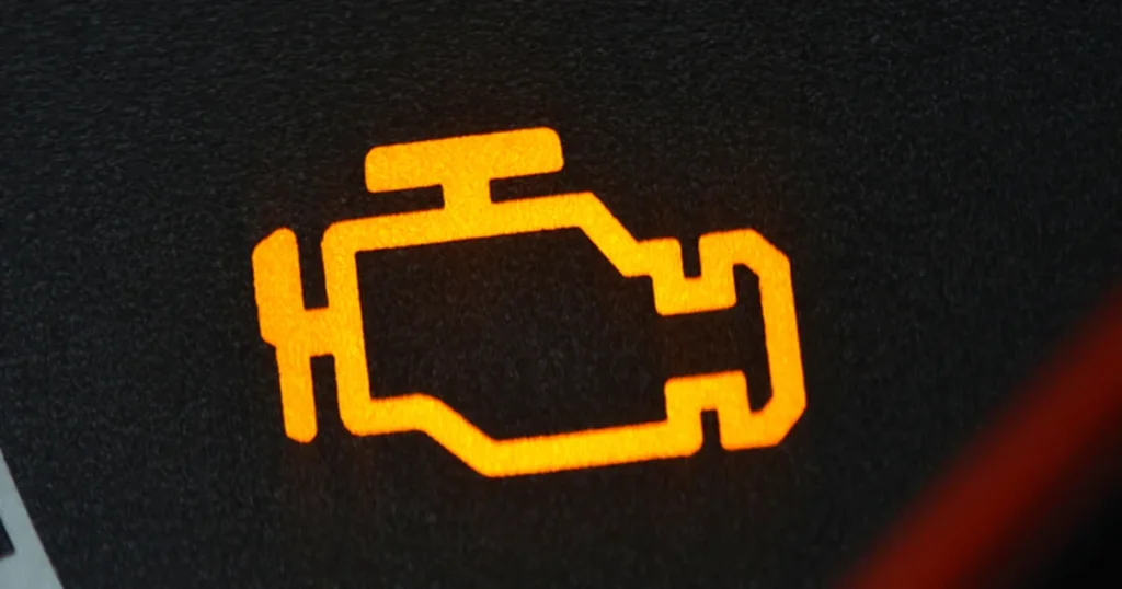 Las luces del tablero no están para asustarte: cuáles ignorar y cuáles te obligan a frenar 2 luz amarilla motor check engine