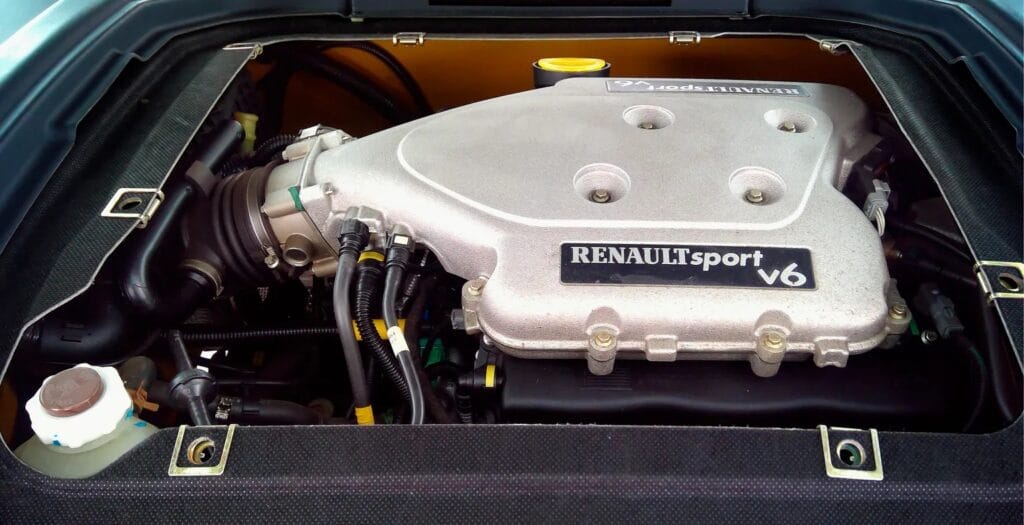 renault clio v6 motor