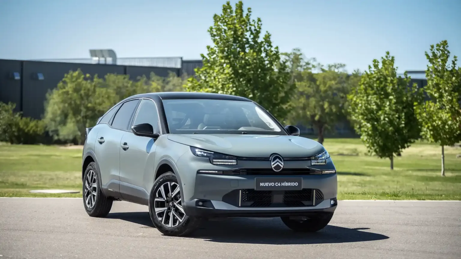 Citroën C4 Híbrido: el auto que llega con nombre de eléctrico pero corazón de naftero Citroën C4 Híbrido 2026 el auto que llega con nombre de eléctrico pero corazón de naftero