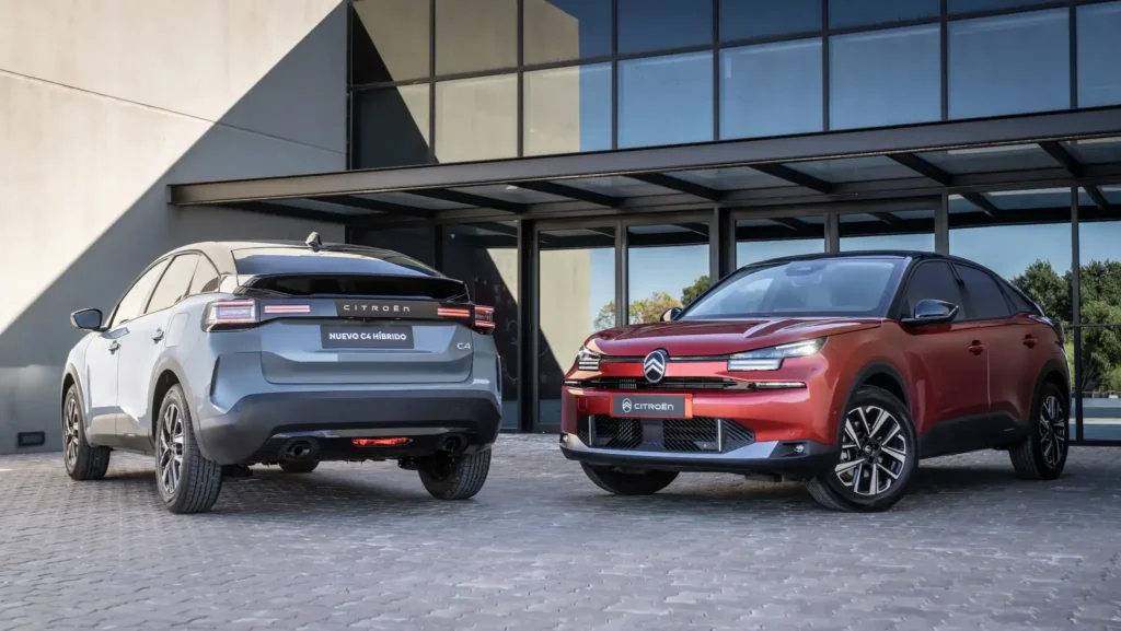Citroën C4 Híbrido: el auto que llega con nombre de eléctrico pero corazón de naftero 6 citroen c4 hibrido versiones disponibles en Argentina 2026