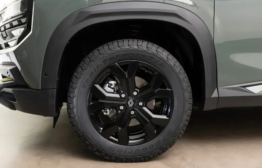 Renault niagara dimensiones medidas llantas
