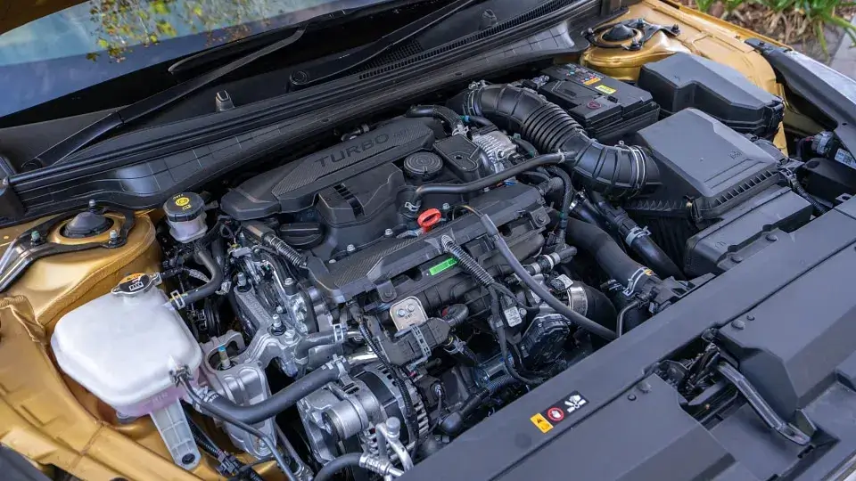 kia k4 motor 1.6 turbo naftero