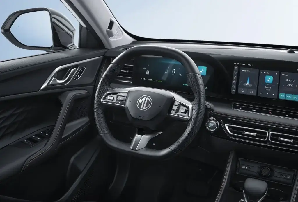 MG ya ofrece el SUV HS Hybrid+por USD 33.900 4 Mg hs hybrid plus interior